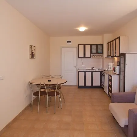 Aparthotel Dream 2*